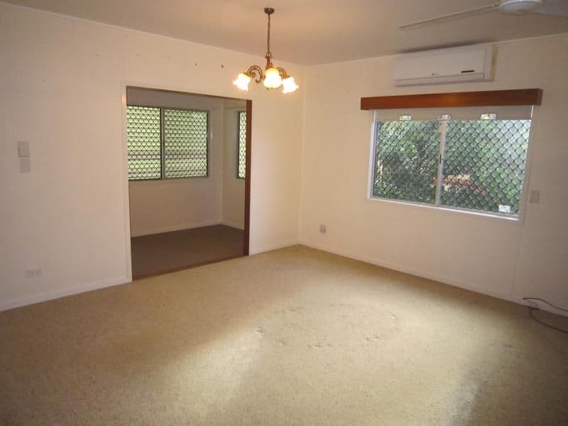 52 Hayward Street, MOOROOBOOL QLD 4870, Mooroobool - Thumbnail 8