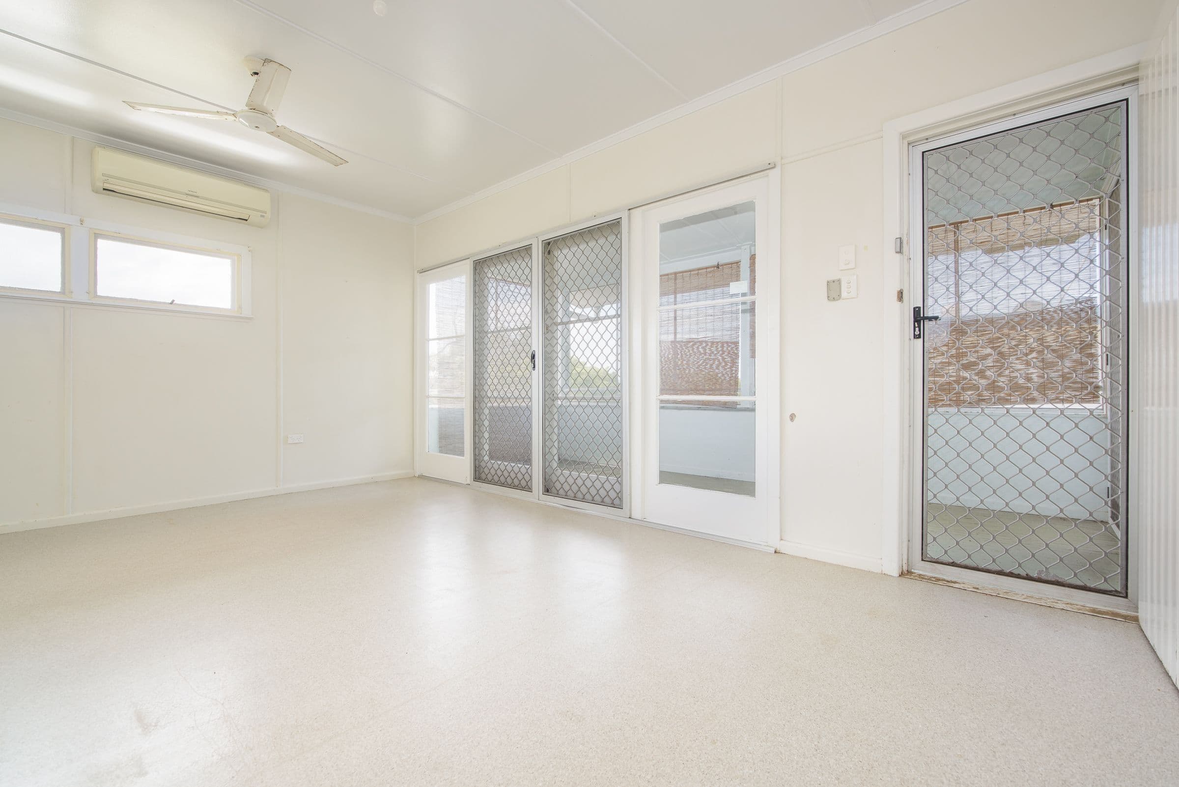 32 Higgins Street, West Gladstone QLD 4680, West Gladstone - Thumbnail 8