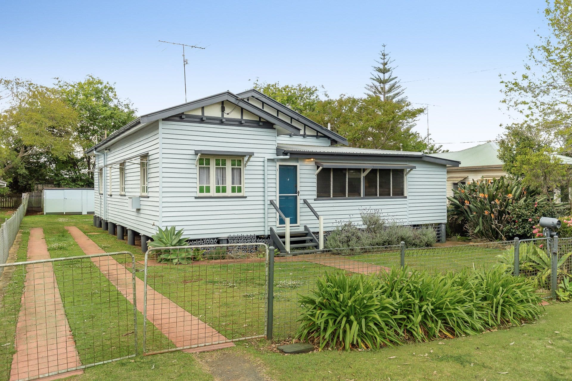 3 Henderson Street, Newtown QLD 4350, Newtown - Thumbnail 2