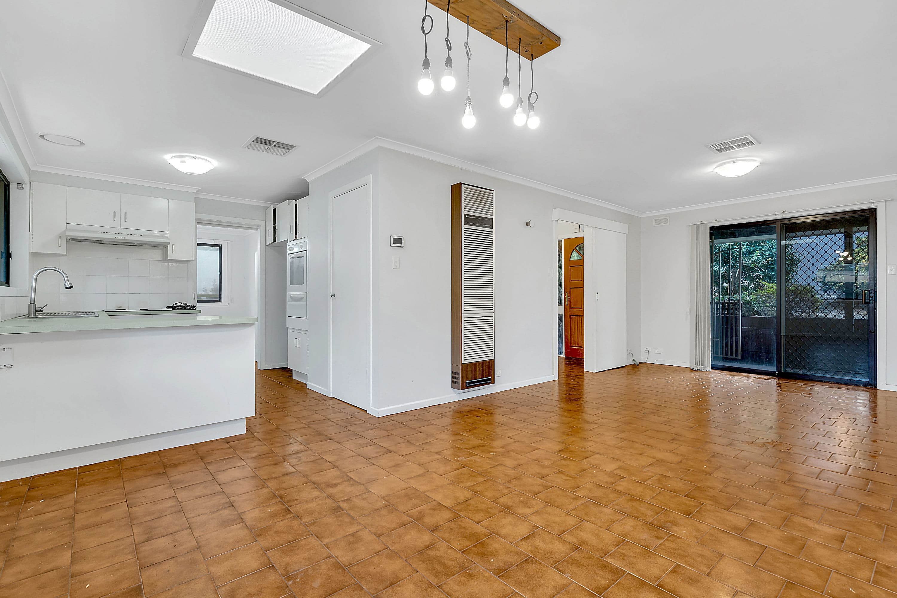 6 Perron Close, Craigieburn VIC 3064, Craigieburn - Thumbnail 6