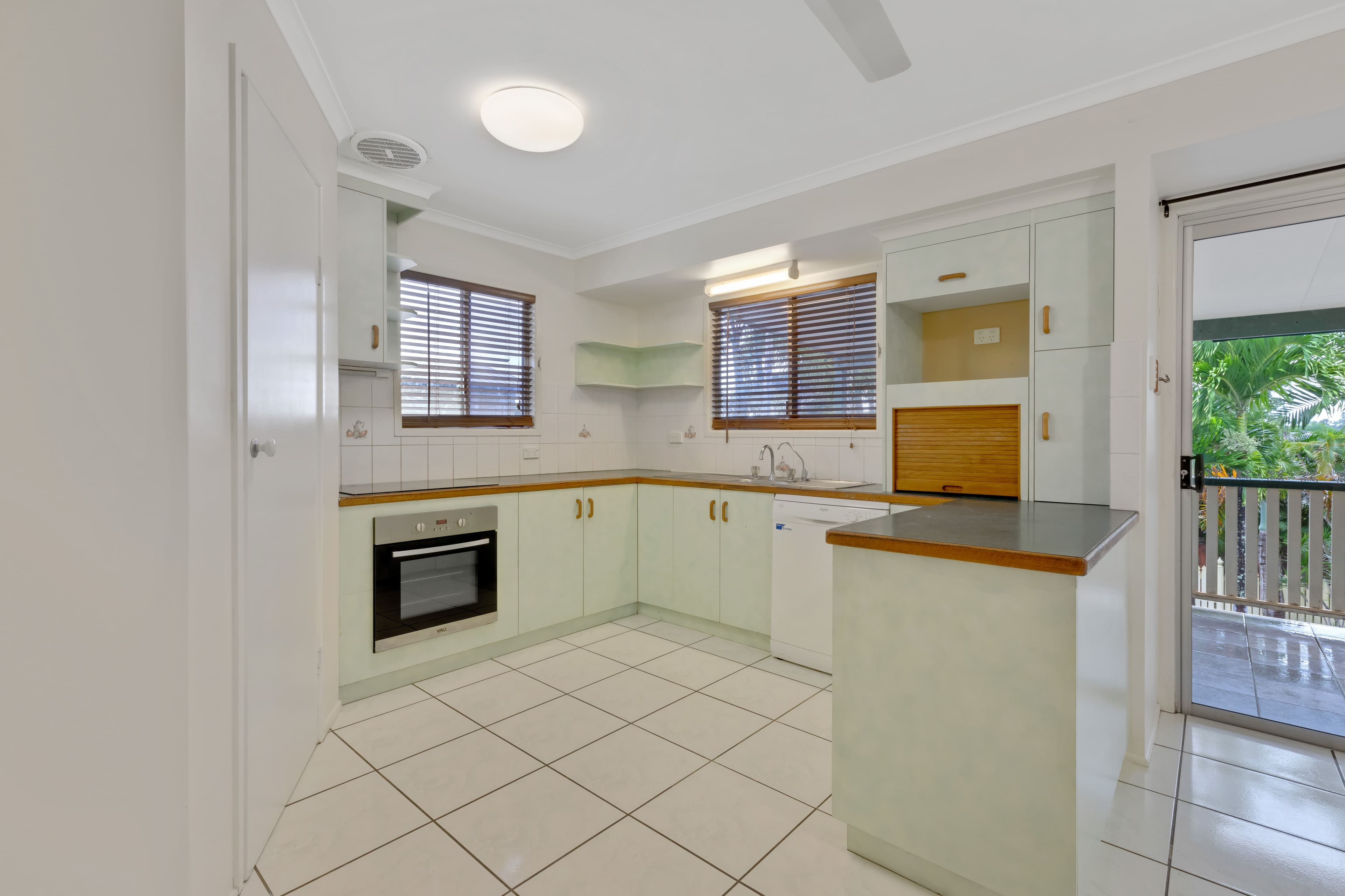 20 Jarrah Street, Beaconsfield QLD 4740, Beaconsfield - Thumbnail 4