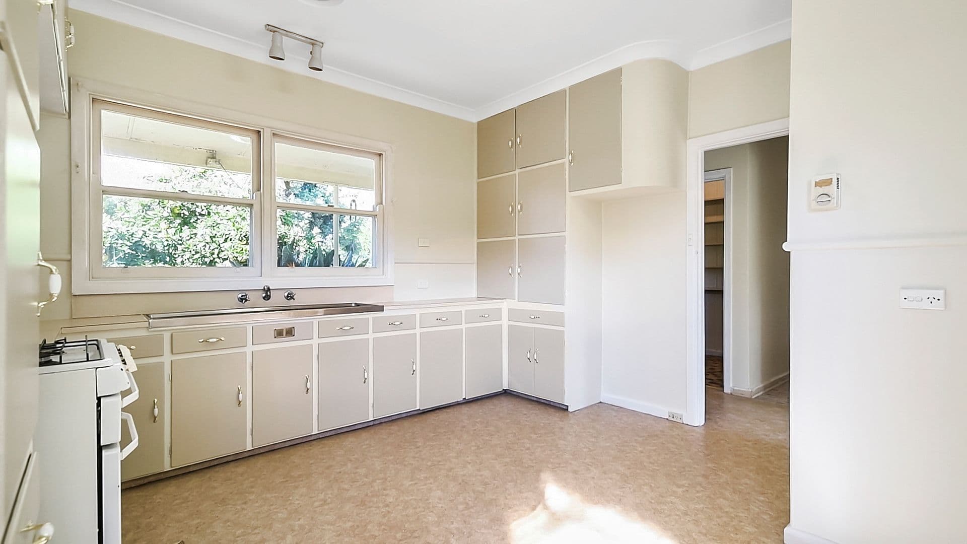 45 Wedge Street, Benalla VIC 3672, Benalla - Thumbnail 3