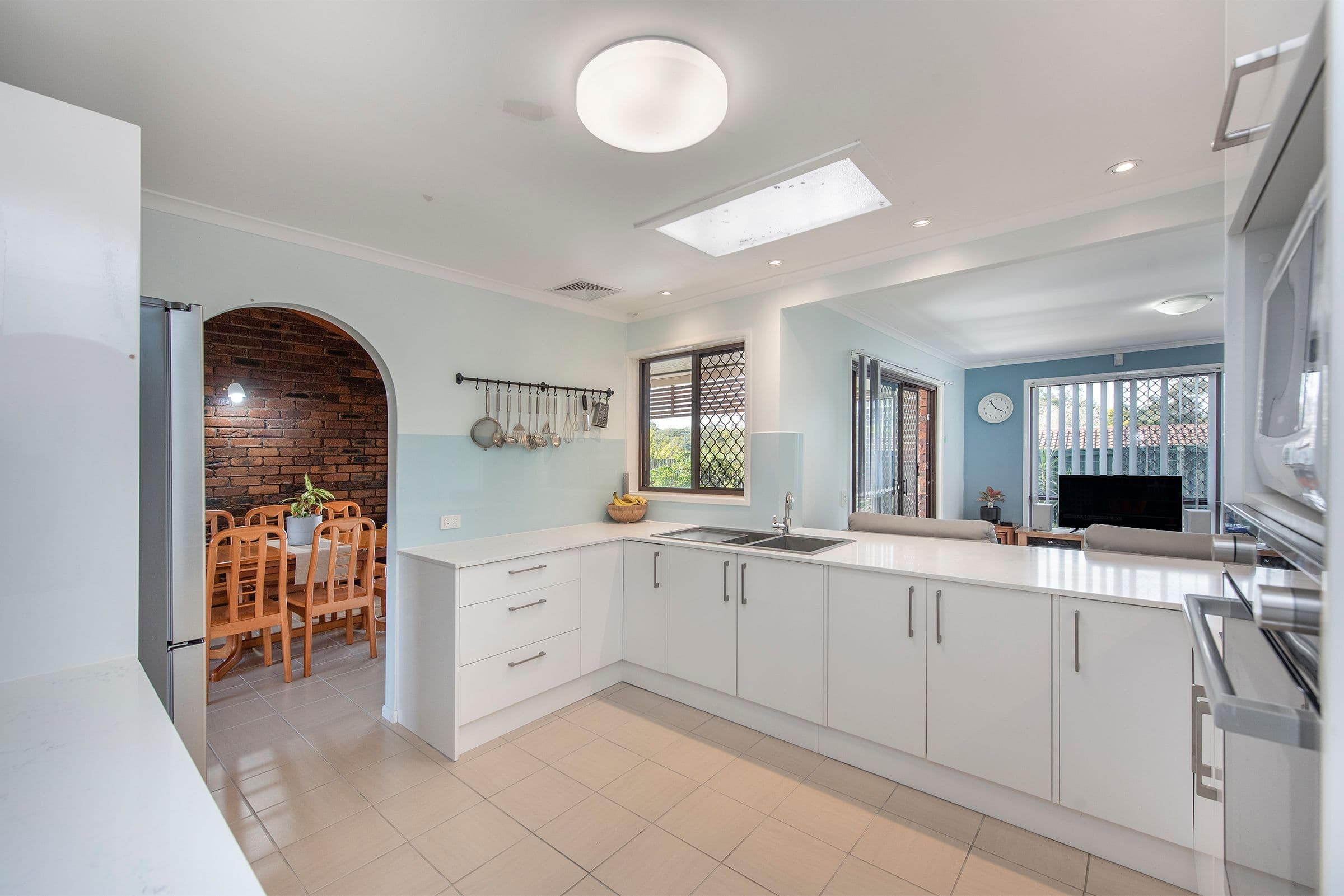 8 Cotswold Court, Rochedale South QLD 4123, Rochedale South - Thumbnail 4
