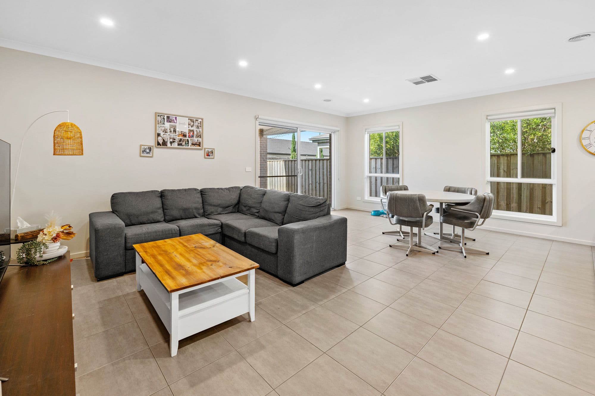 6 Taworri Crescent, Werribee VIC 3030, Werribee - Thumbnail 7
