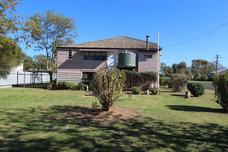 42 Parry Street, CHARLEVILLE QLD 4470, Charleville - Thumbnail 5