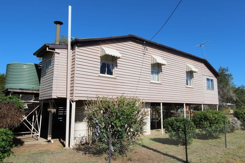 42 Parry Street, CHARLEVILLE QLD 4470, Charleville - Thumbnail 6