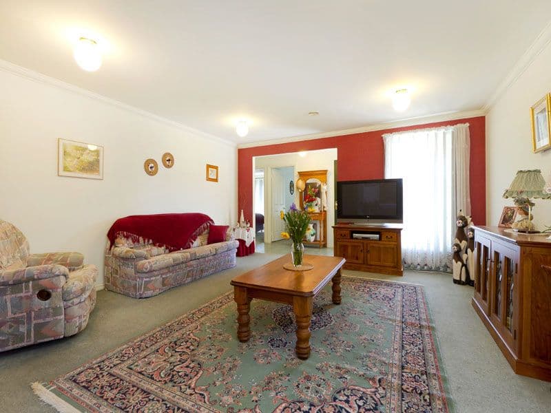 42 Albert Place, Dingley Village VIC 3172, Dingley Village - Thumbnail 3