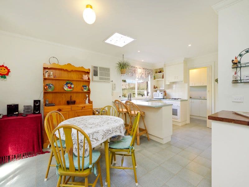 42 Albert Place, Dingley Village VIC 3172, Dingley Village - Thumbnail 4