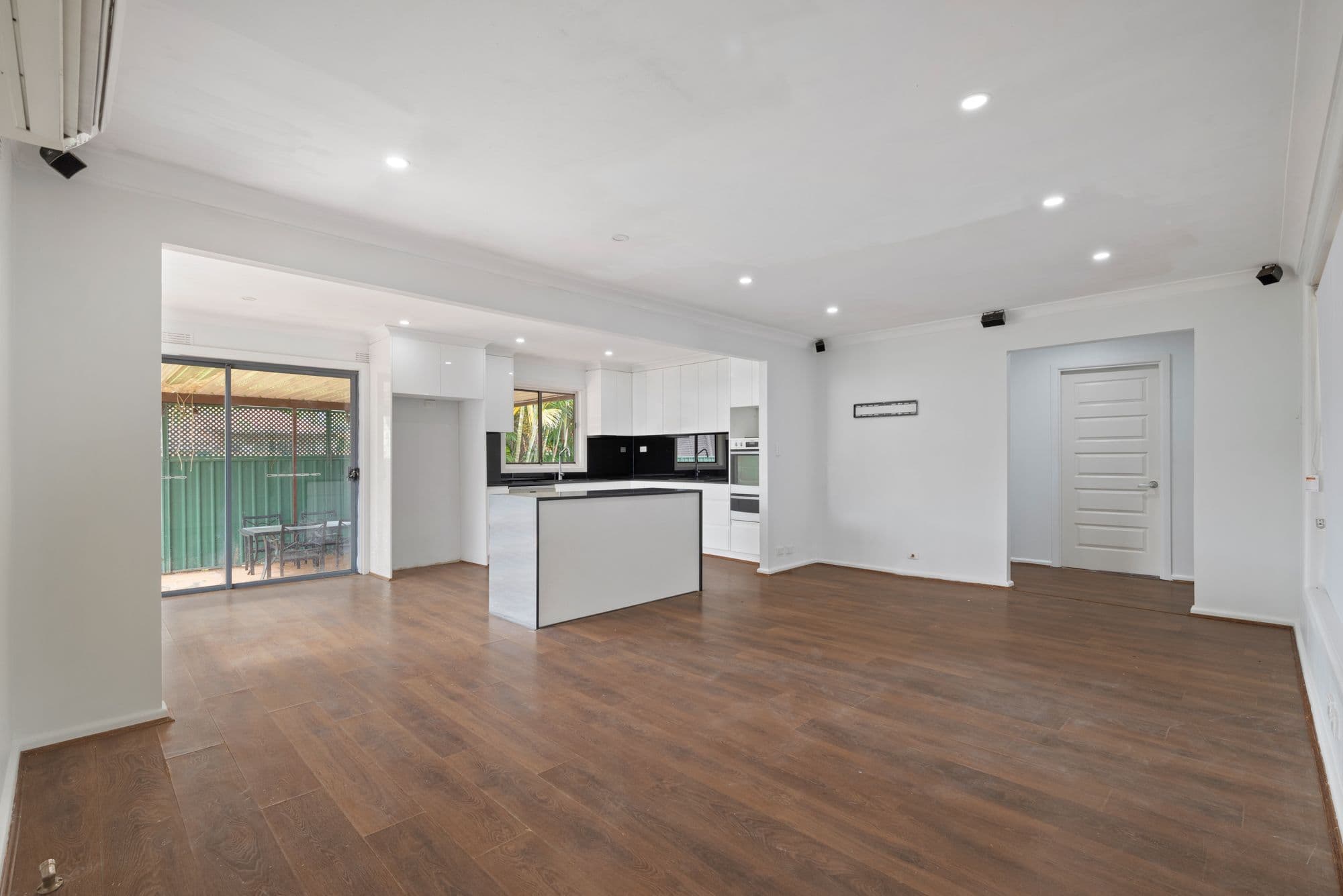 25 Waratah Avenue, Casula NSW 2170, Casula - Thumbnail 3