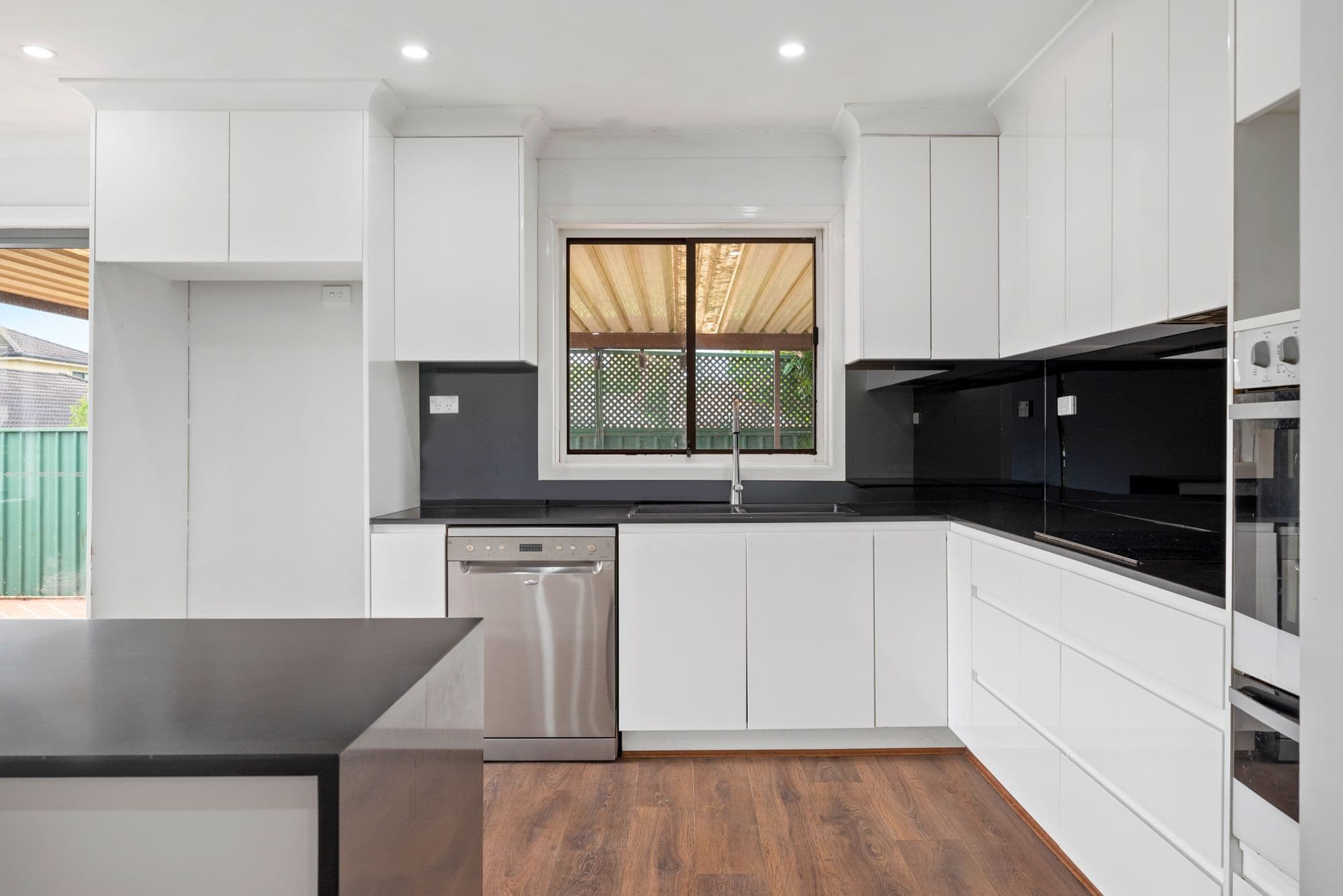25 Waratah Avenue, Casula NSW 2170, Casula - Thumbnail 6