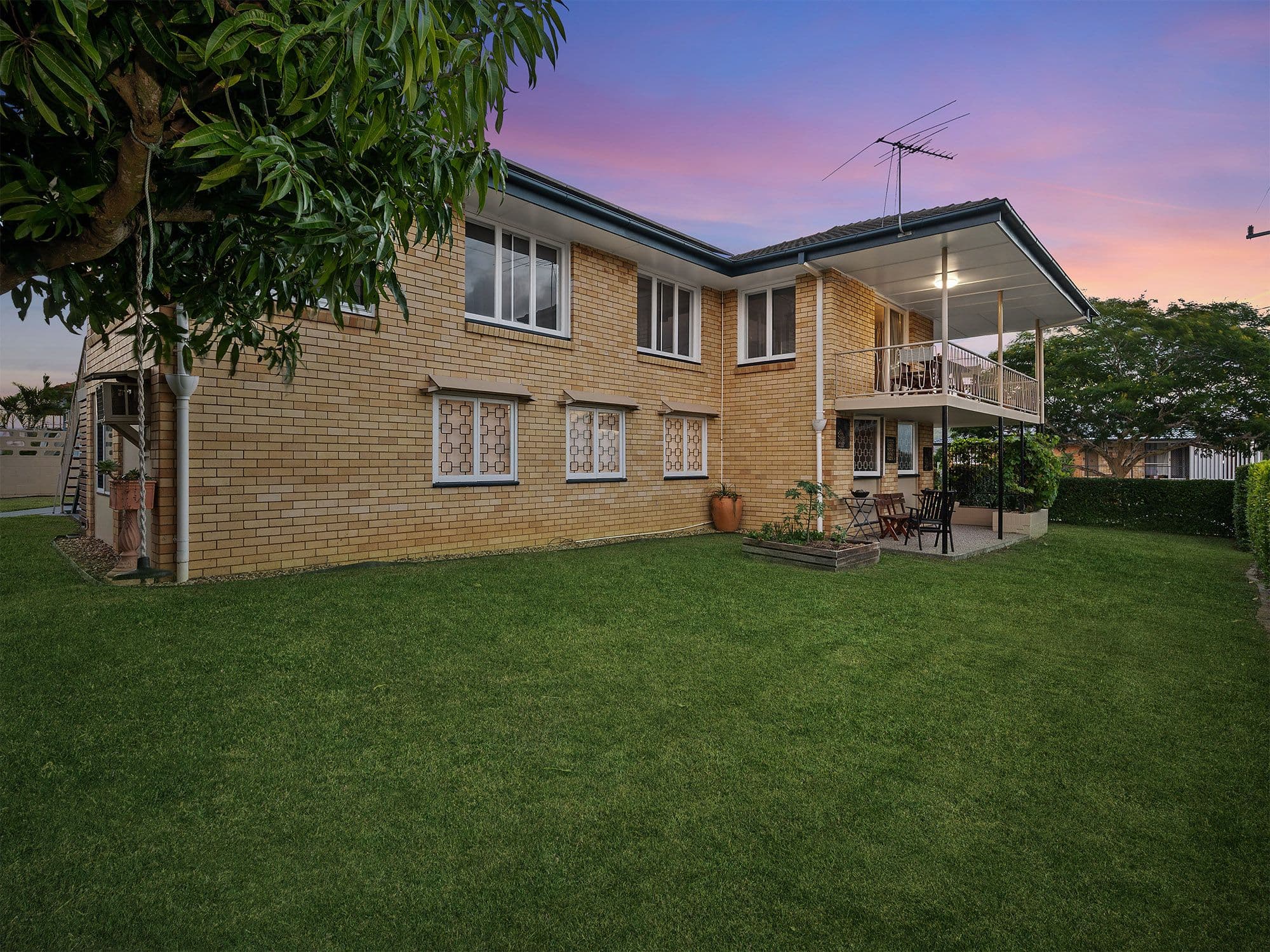 25 Koumala Street, Mansfield QLD 4122, Mansfield - Thumbnail 2