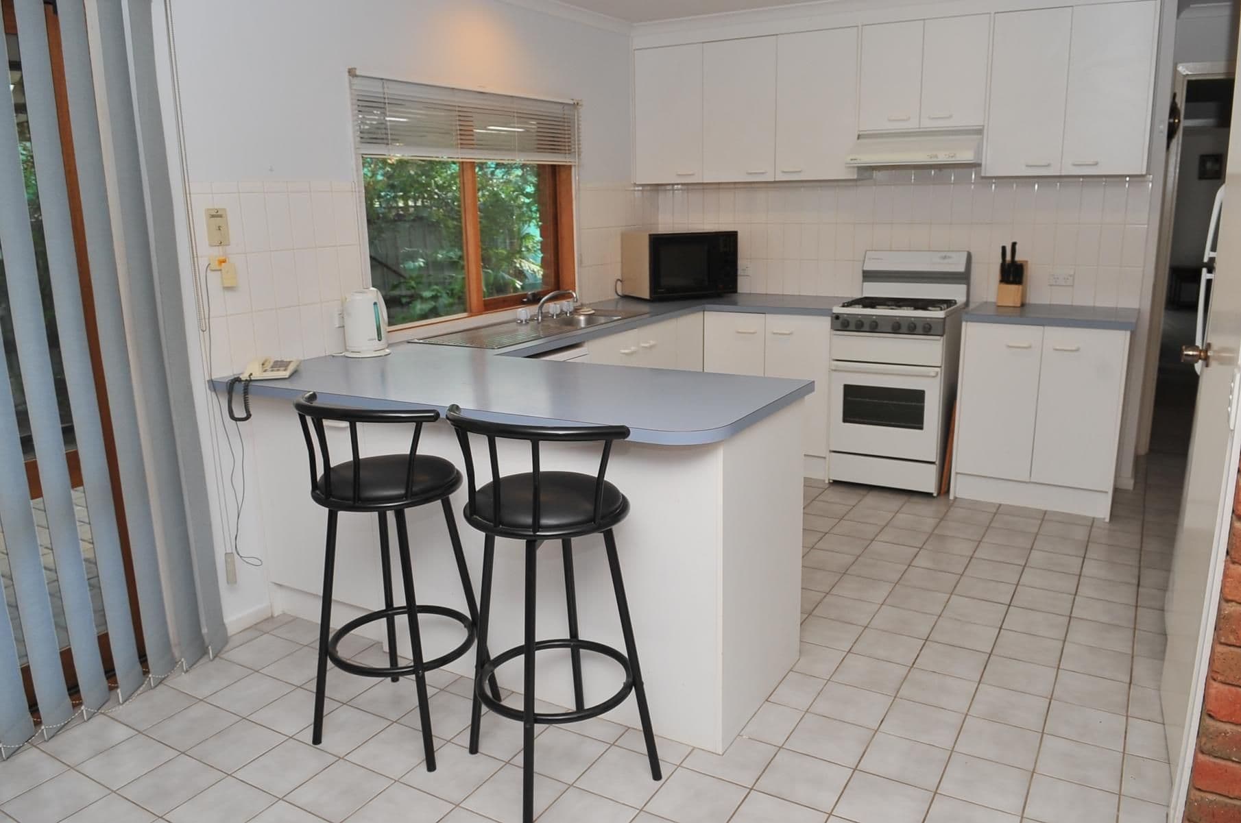 4 Redleaf Close, HEATHCOTE VIC 3523, Heathcote - Thumbnail 2