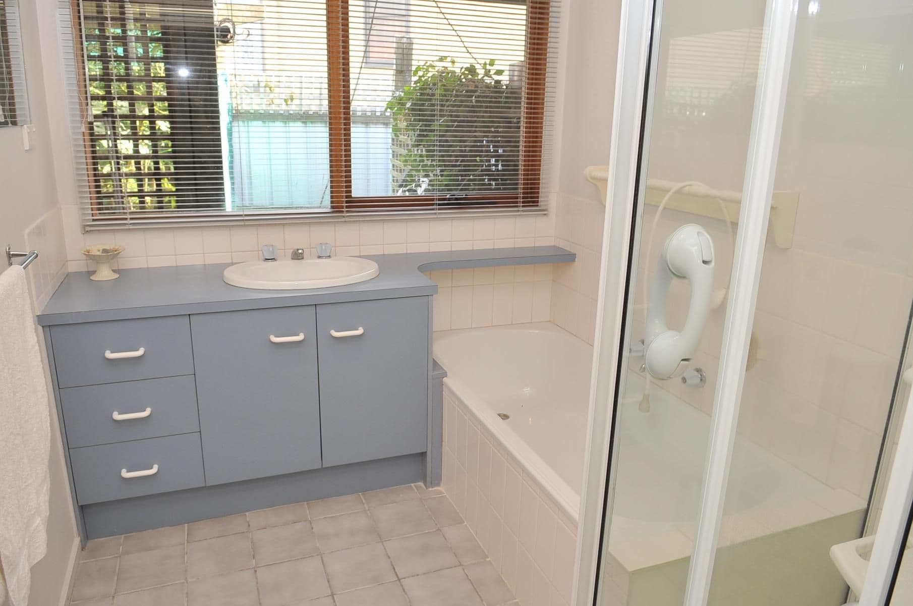 4 Redleaf Close, HEATHCOTE VIC 3523, Heathcote - Thumbnail 6