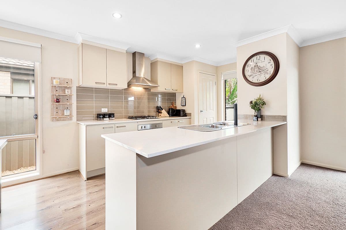 4 Wagner Close, Cranbourne East VIC 3977, Cranbourne East - Thumbnail 4