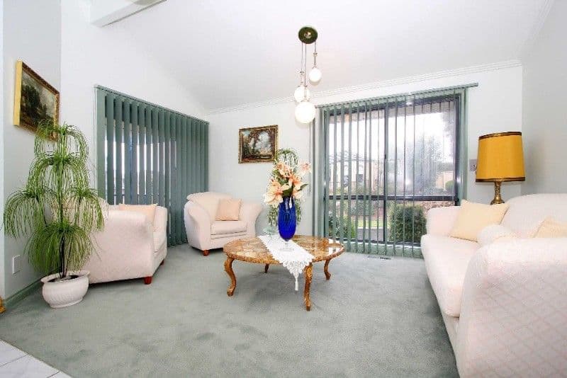 6 Bottlebrush Drive, MILL PARK VIC 3082, Mill Park - Thumbnail 2
