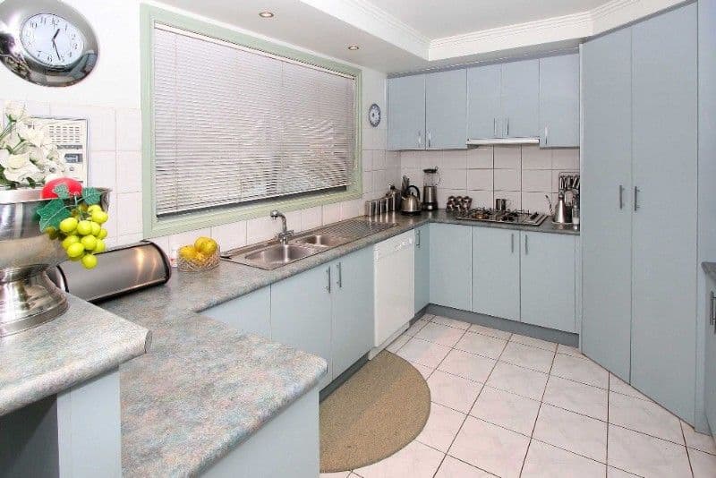 6 Bottlebrush Drive, MILL PARK VIC 3082, Mill Park - Thumbnail 3