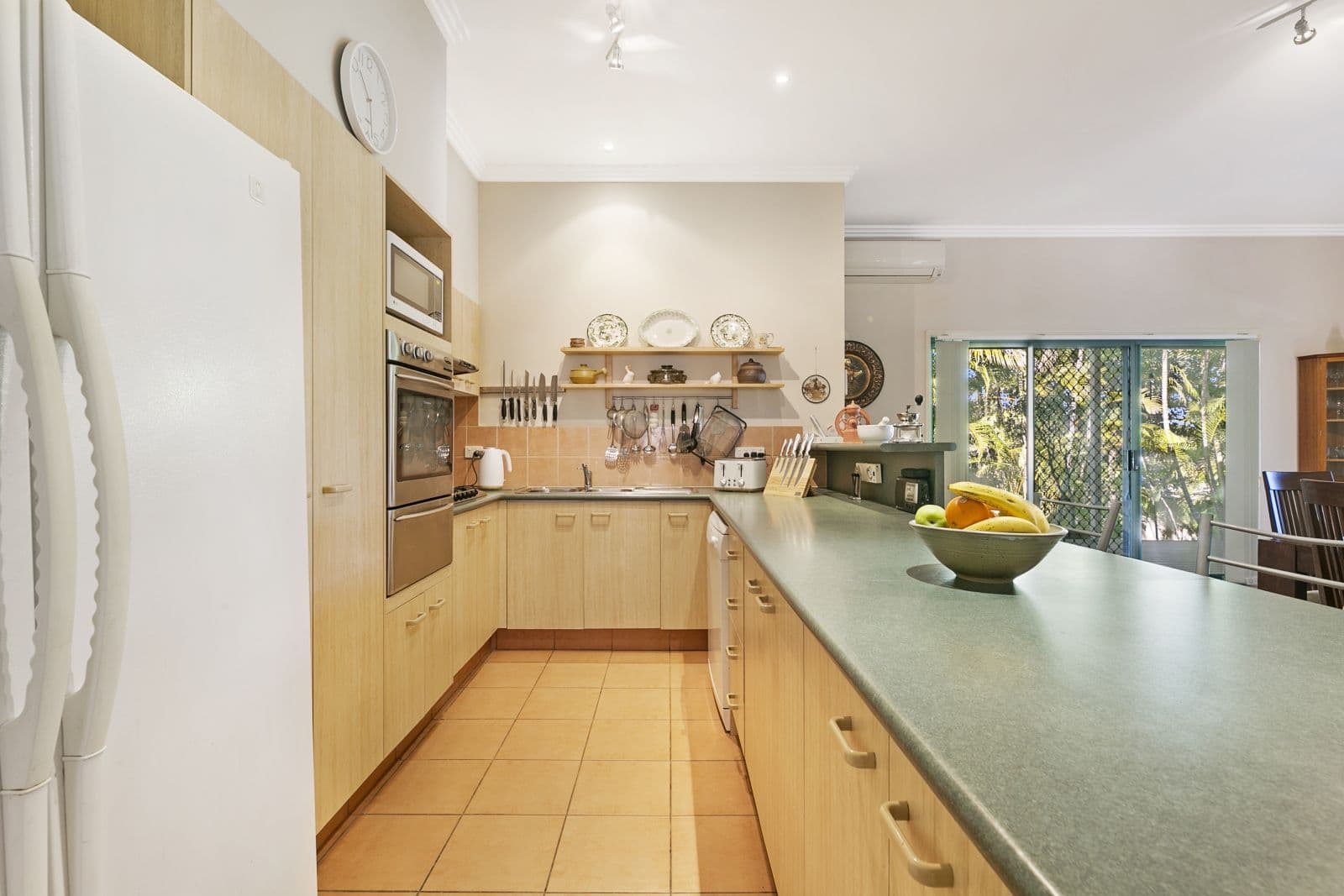 62 Ingles Circuit, Arundel QLD 4214, Arundel - Thumbnail 5