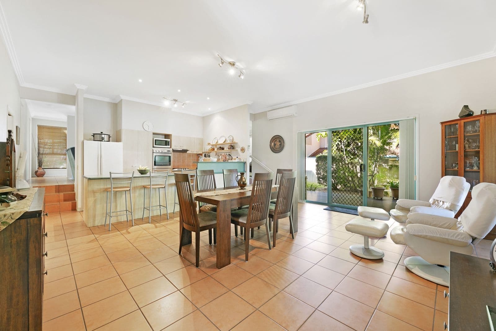 62 Ingles Circuit, Arundel QLD 4214, Arundel - Thumbnail 6