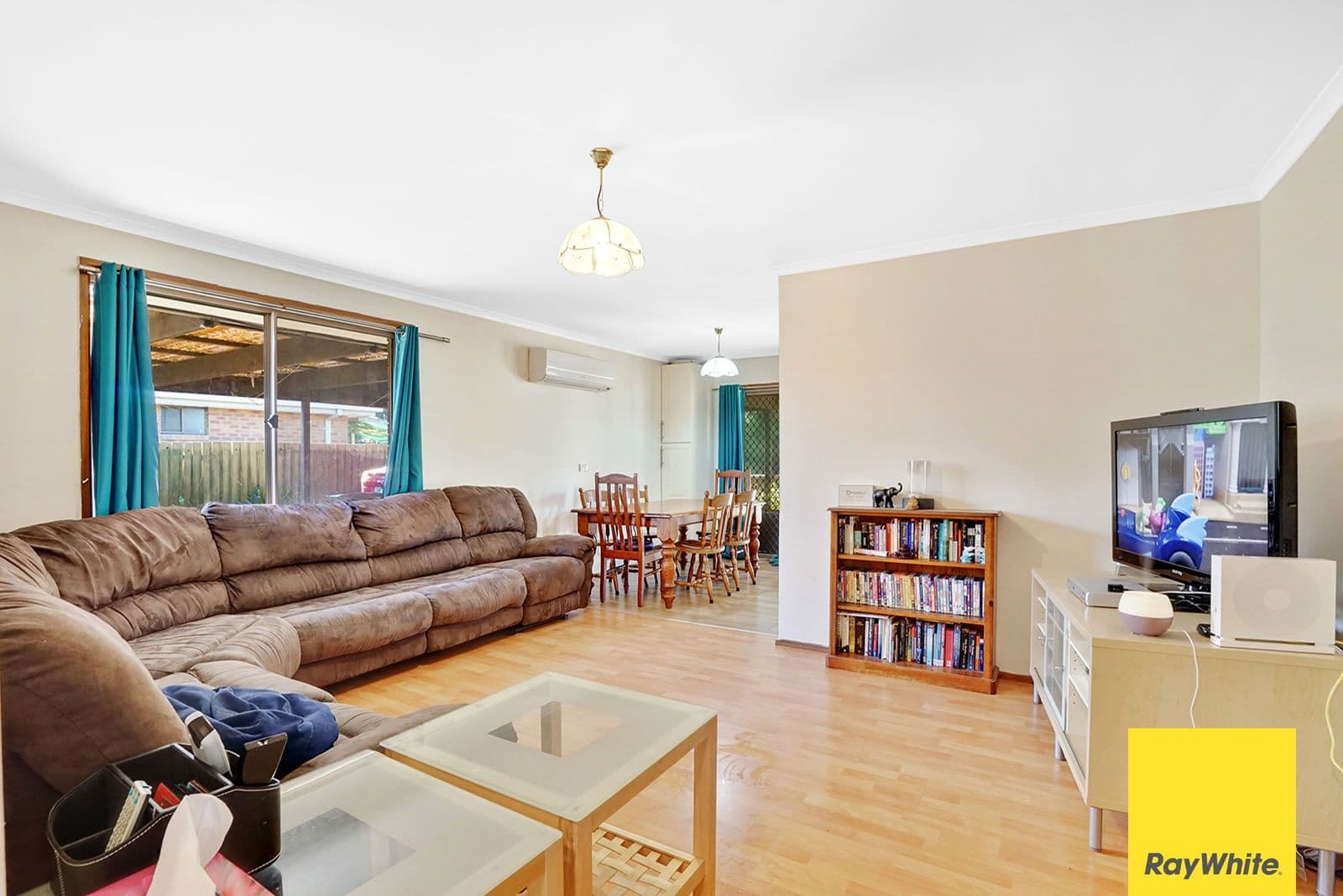 4 Cardiff Court, Craigieburn VIC 3064, Craigieburn - Thumbnail 3