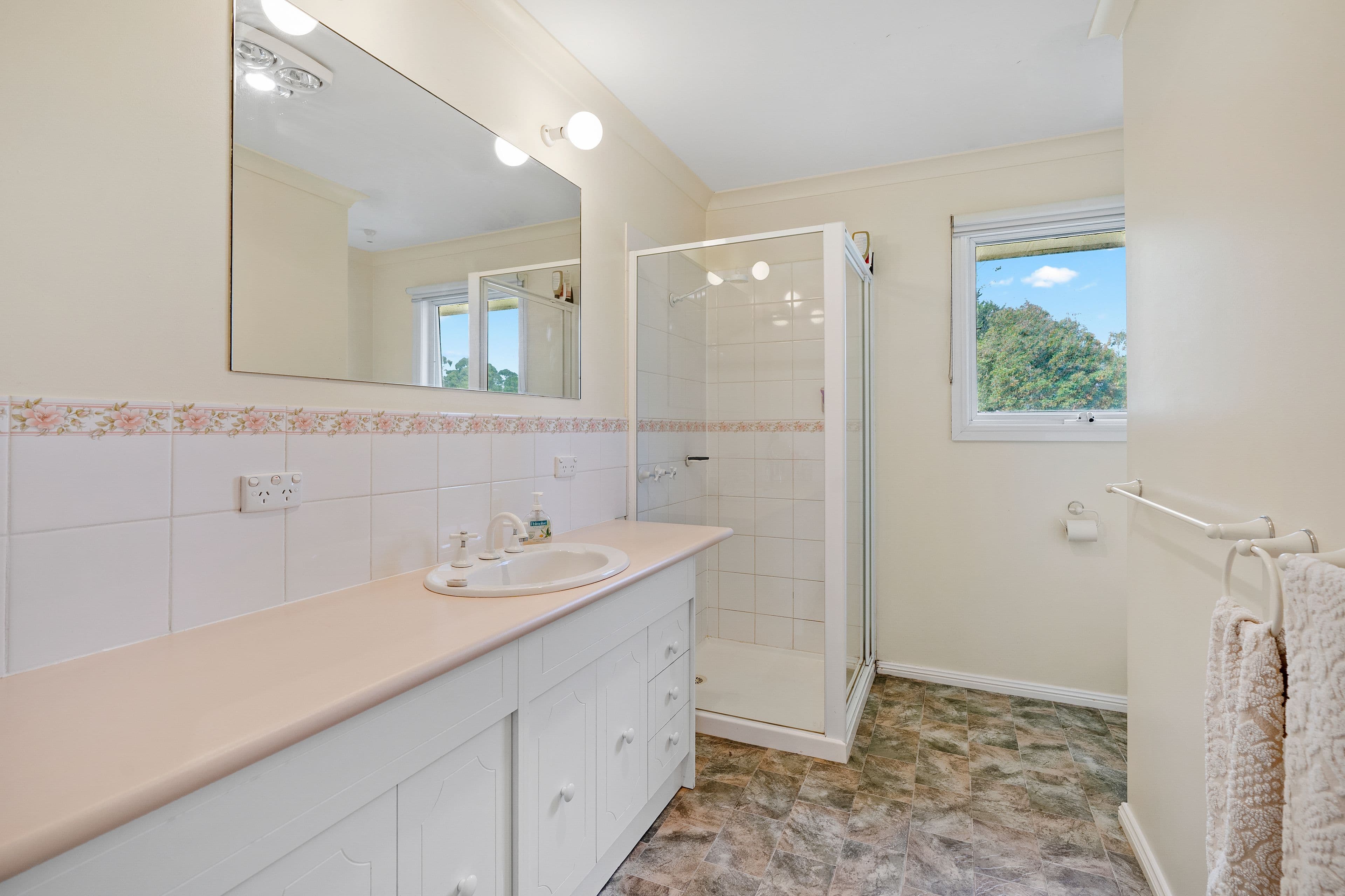 56 Blazey Road, Croydon South VIC 3136, Croydon South - Thumbnail 6