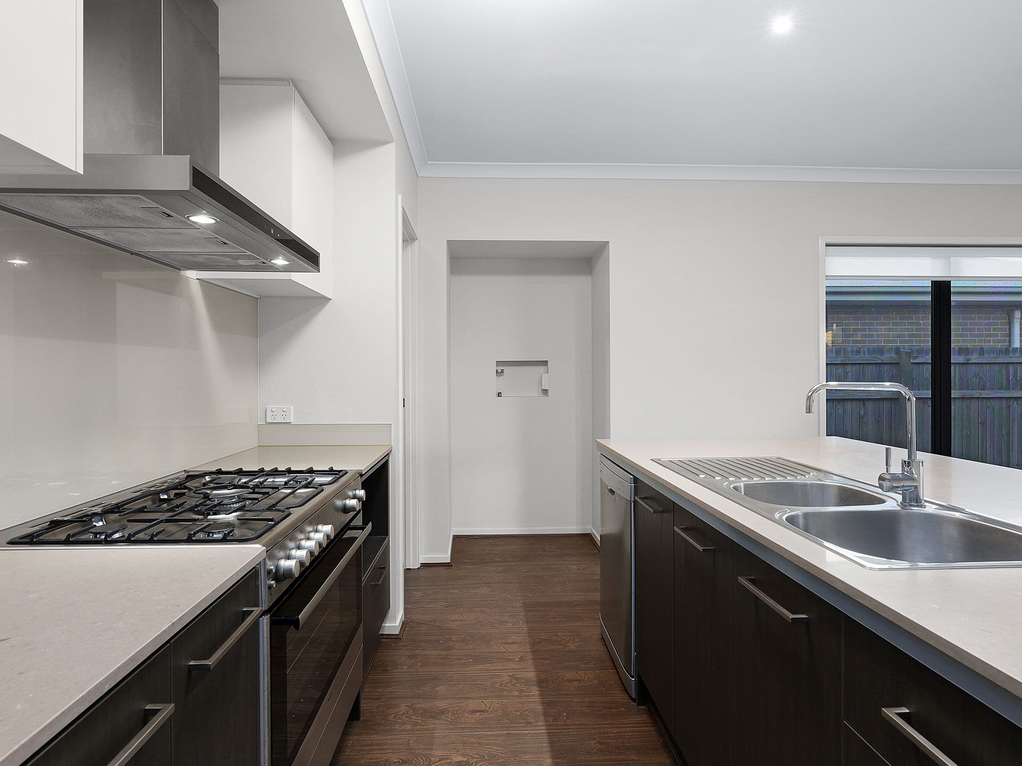 6 Comfort Street, South Ripley QLD 4306, South Ripley - Thumbnail 4