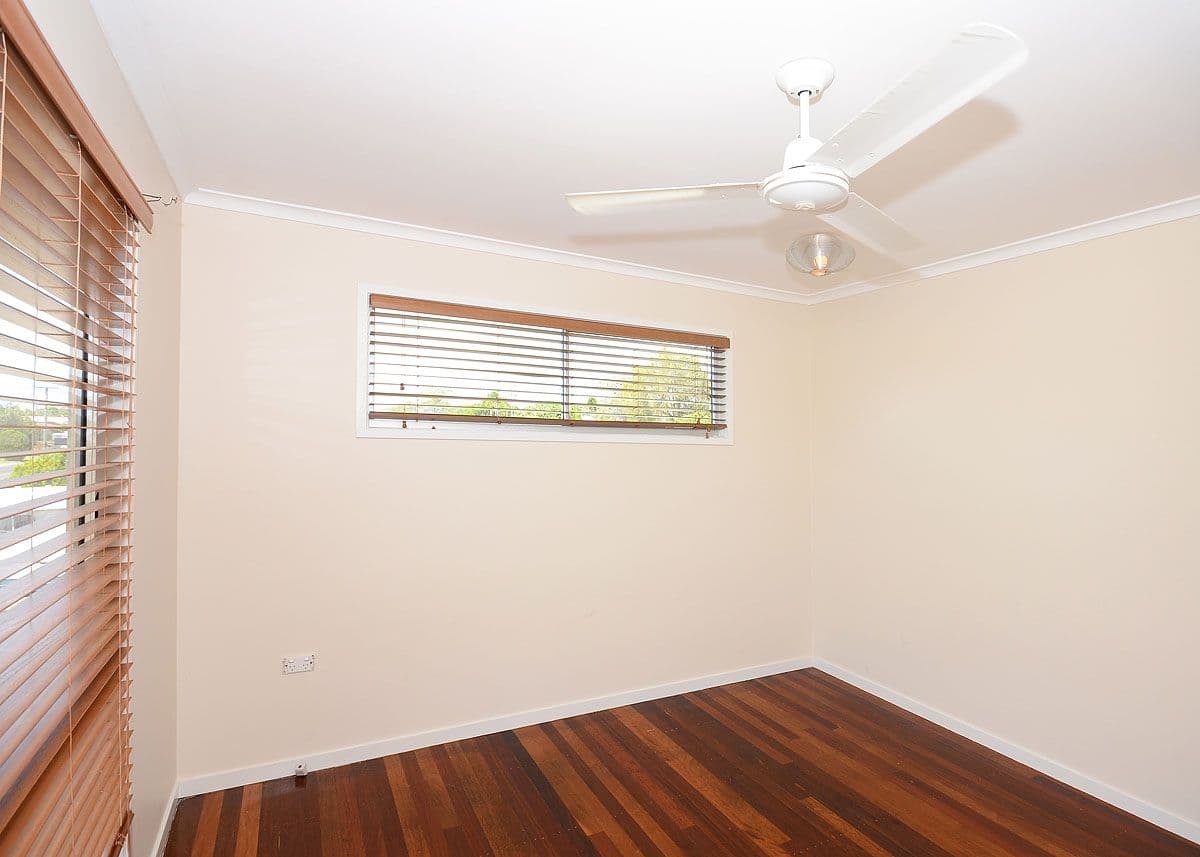 25 Limpus Street, URANGAN QLD 4655, Urangan - Thumbnail 4