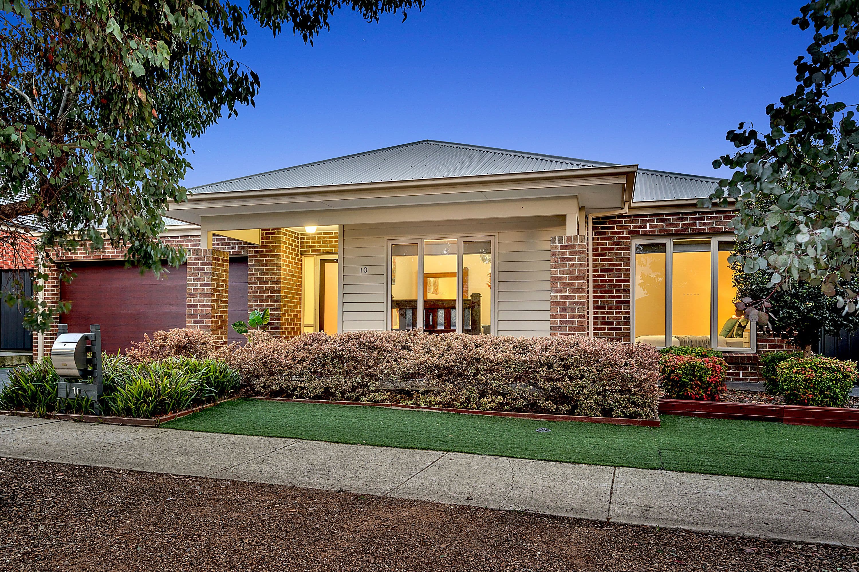 10 Montpellier Crescent, Craigieburn VIC 3064, Craigieburn - Image 1