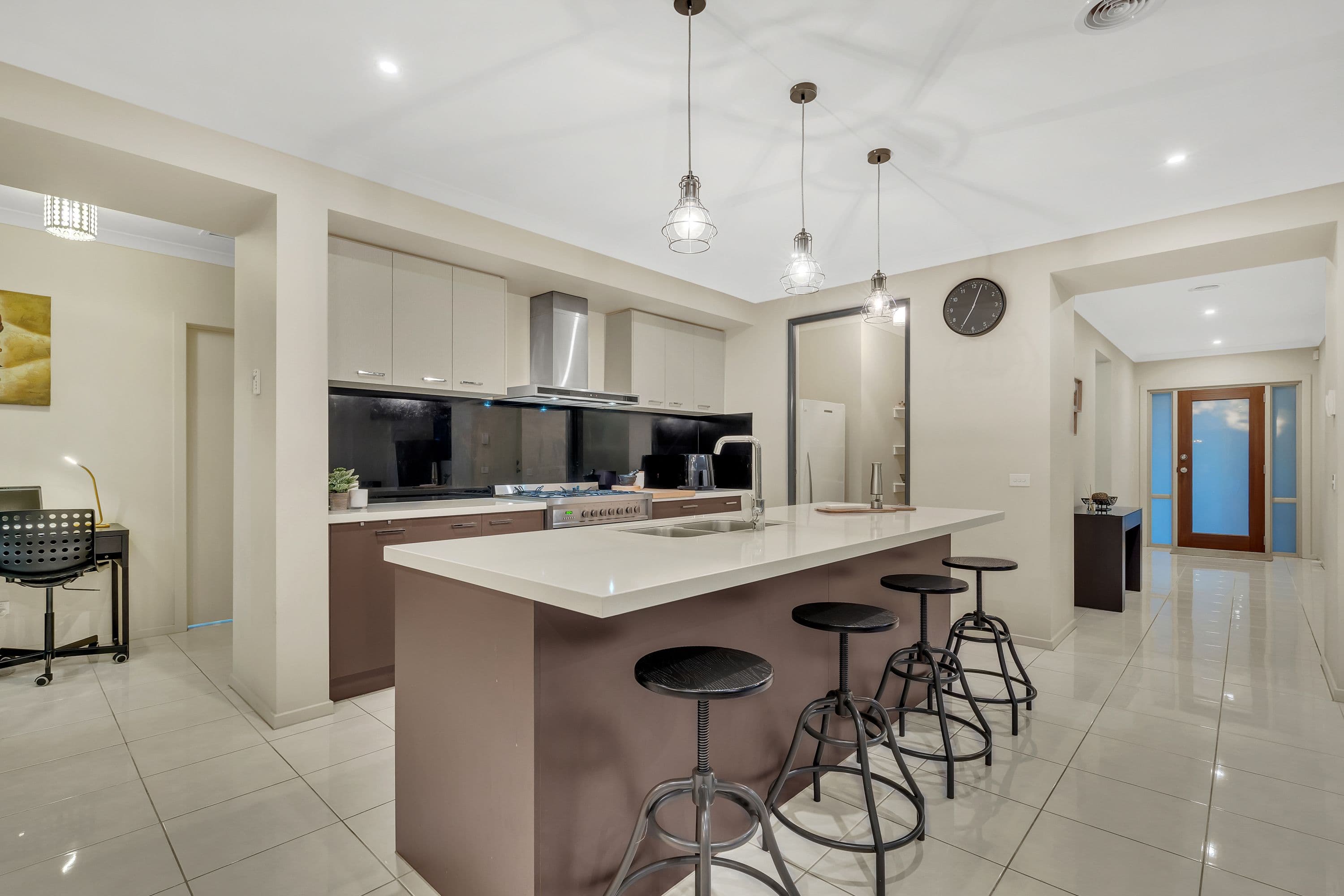 10 Montpellier Crescent, Craigieburn VIC 3064, Craigieburn - Thumbnail 3