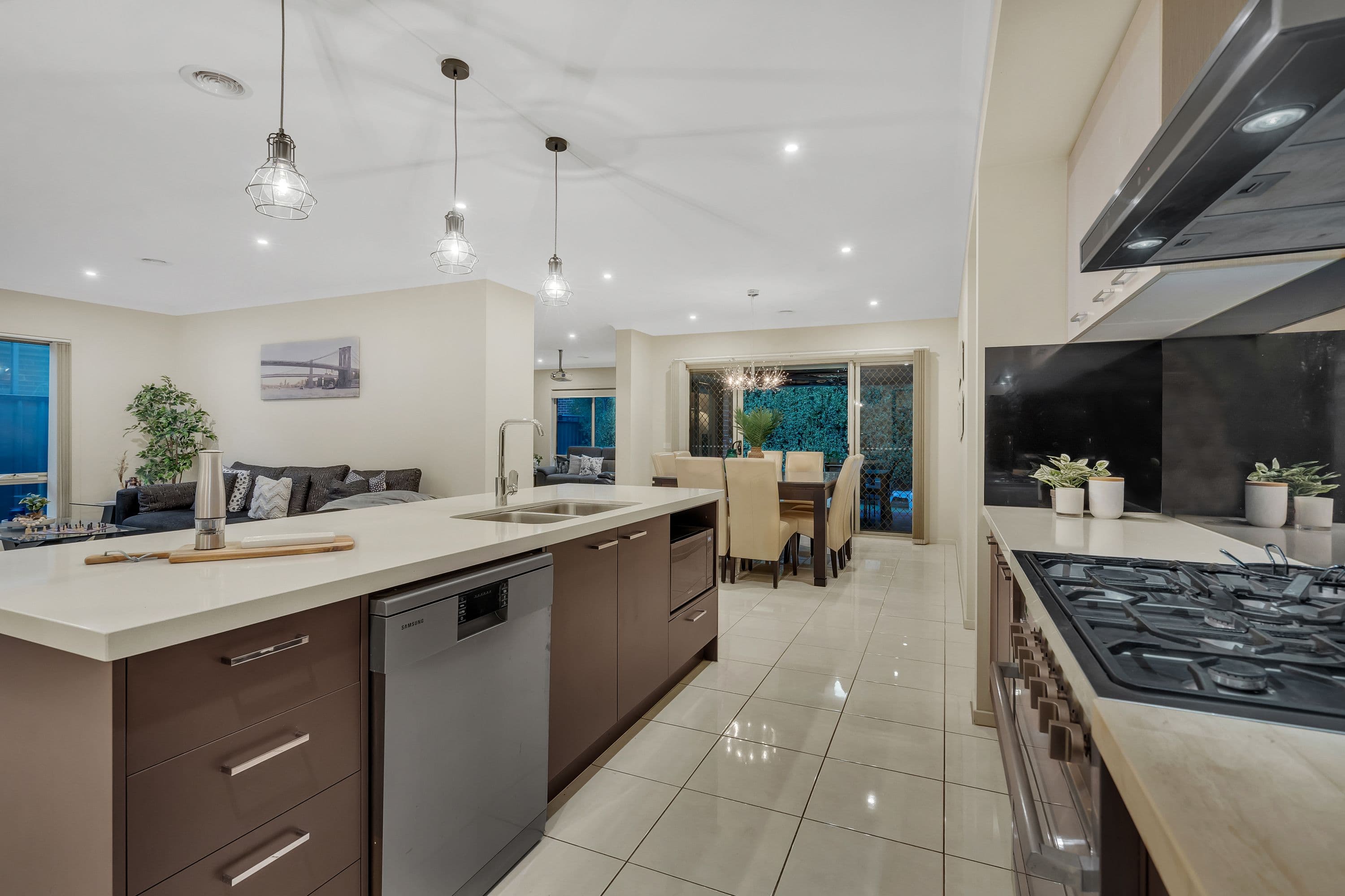 10 Montpellier Crescent, Craigieburn VIC 3064, Craigieburn - Thumbnail 4