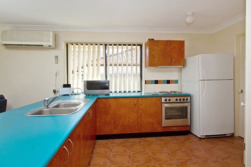 4 Bensley Place, RIVERHILLS QLD 4074, Riverhills - Thumbnail 4