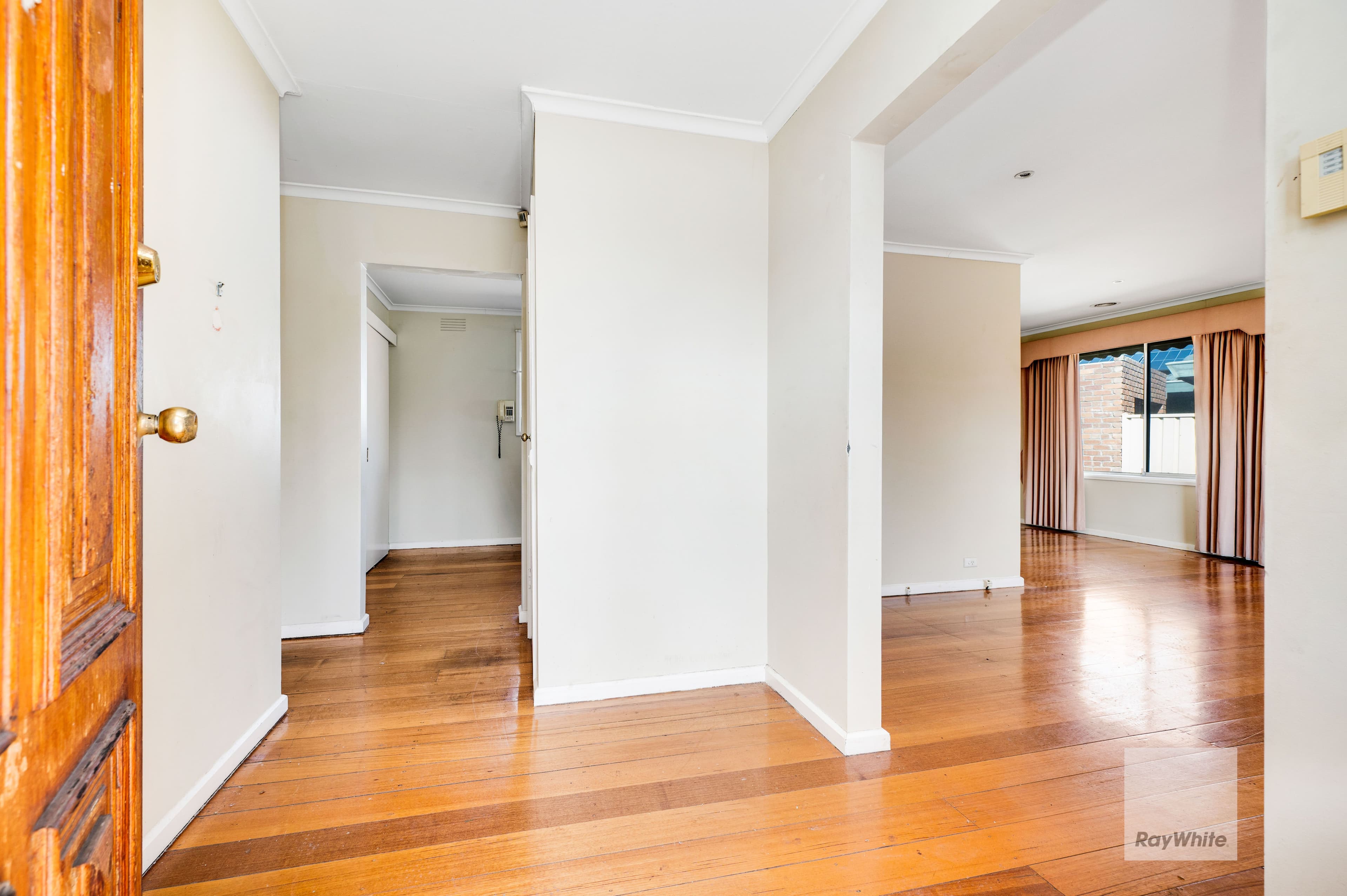 8 Parnell Crescent, Gladstone Park VIC 3043, Gladstone Park - Thumbnail 8