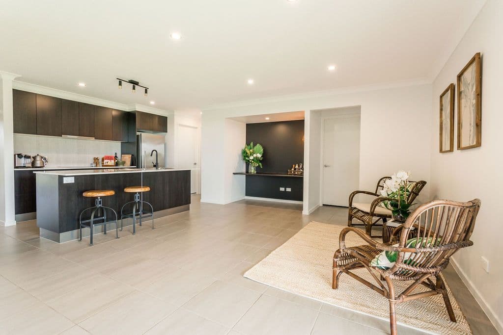 19 Flemington Road, Emerald QLD 4720, Emerald - Thumbnail 4
