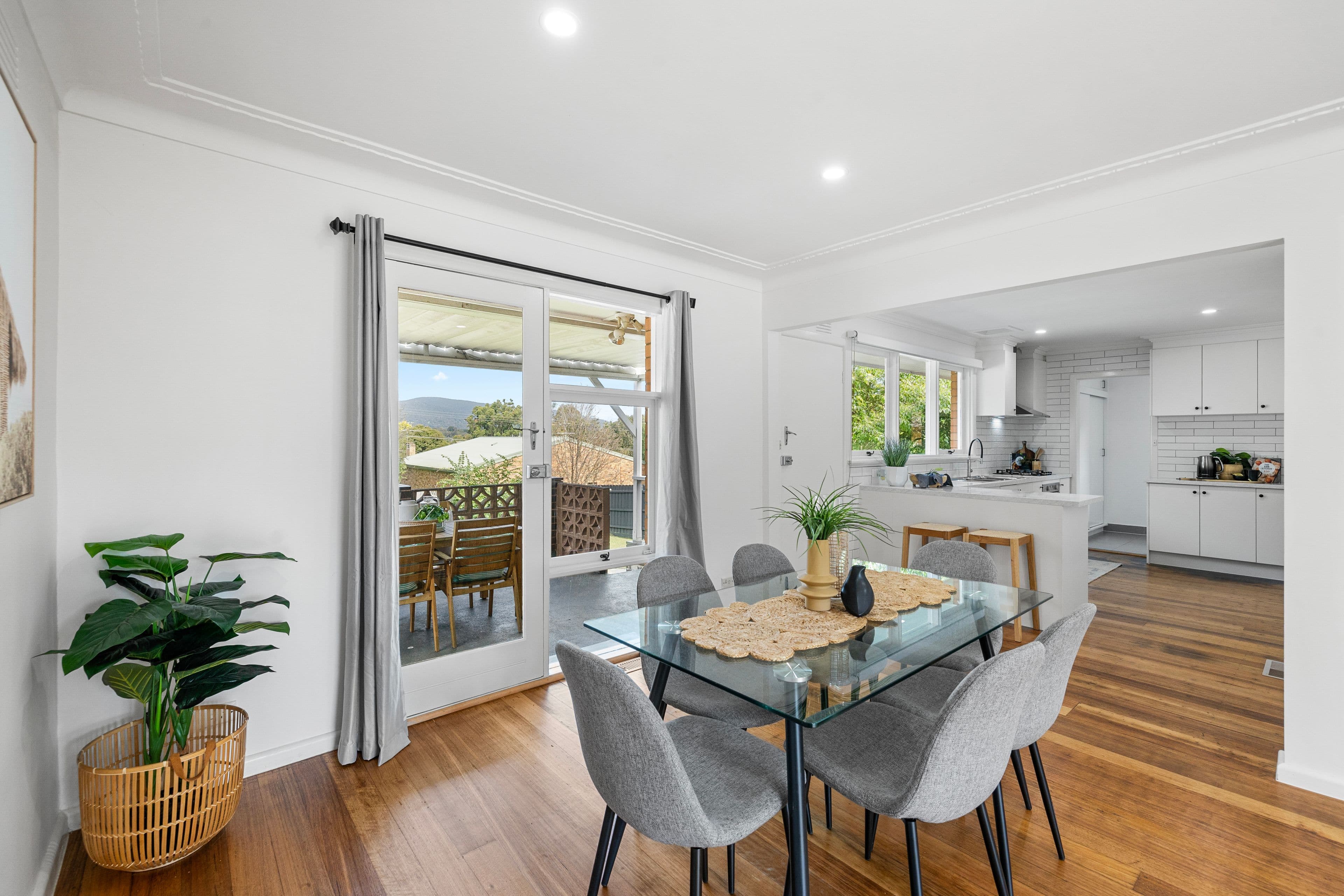 61 Bona Vista Road, Bayswater VIC 3153, Bayswater - Thumbnail 4
