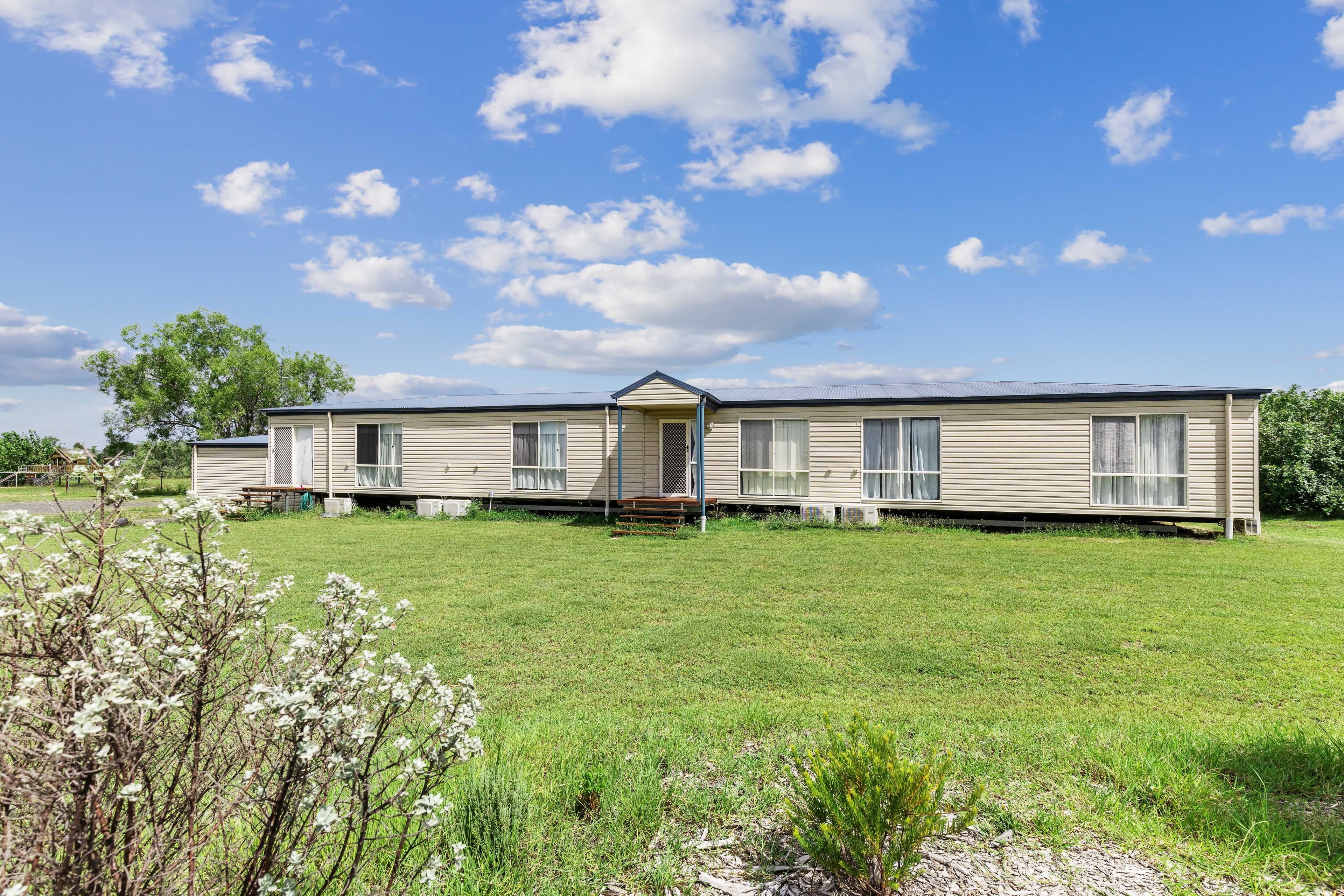 44 Gordon Street, Capella QLD 4723, Capella - Image 1