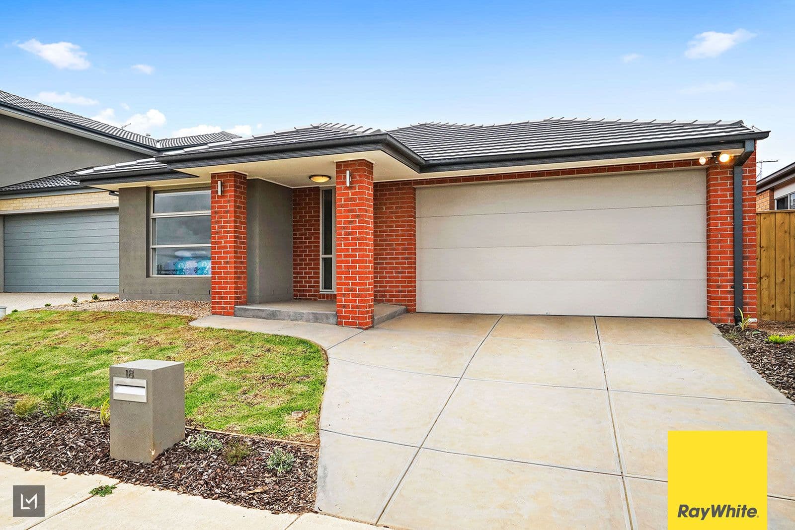 18 Hodgson Avenue, Tarneit VIC 3029, Tarneit - Thumbnail 2