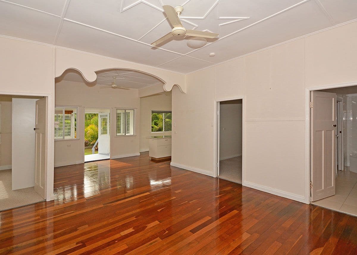 31-33 Urangan Street, Torquay QLD 4655, Torquay - Thumbnail 2