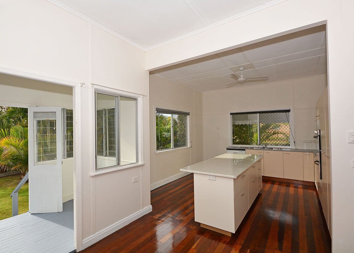 31-33 Urangan Street, Torquay QLD 4655, Torquay - Thumbnail 4