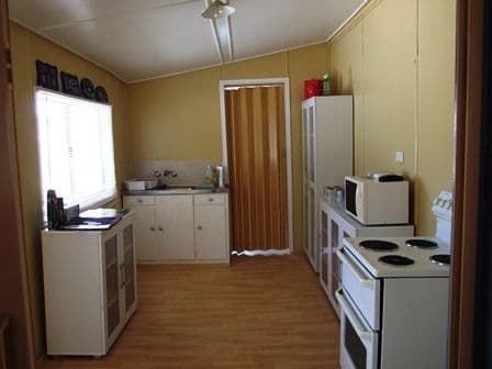 36 Hawthorn Street, BLACKALL QLD 4472, Blackall - Thumbnail 3