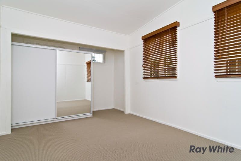 16 Meecham Street, GRANGE QLD 4051, Grange - Thumbnail 4