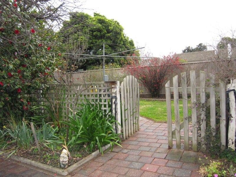 6 Cypress Street, ECHUCA VIC 3564, Echuca - Thumbnail 6
