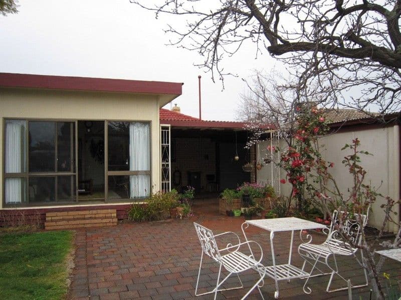 6 Cypress Street, ECHUCA VIC 3564, Echuca - Thumbnail 8