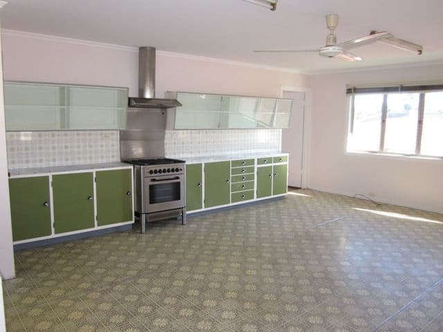 43 Dan Street, GRACEVILLE QLD 4075, Graceville - Thumbnail 4