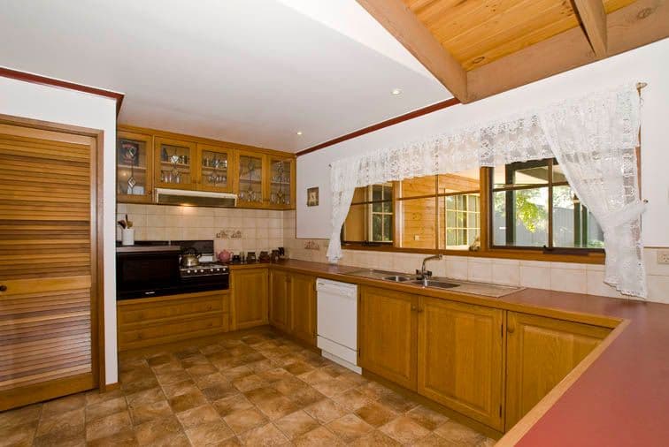 35 Fernhill Road, MOUNT EVELYN VIC 3796, Mount Evelyn - Thumbnail 3