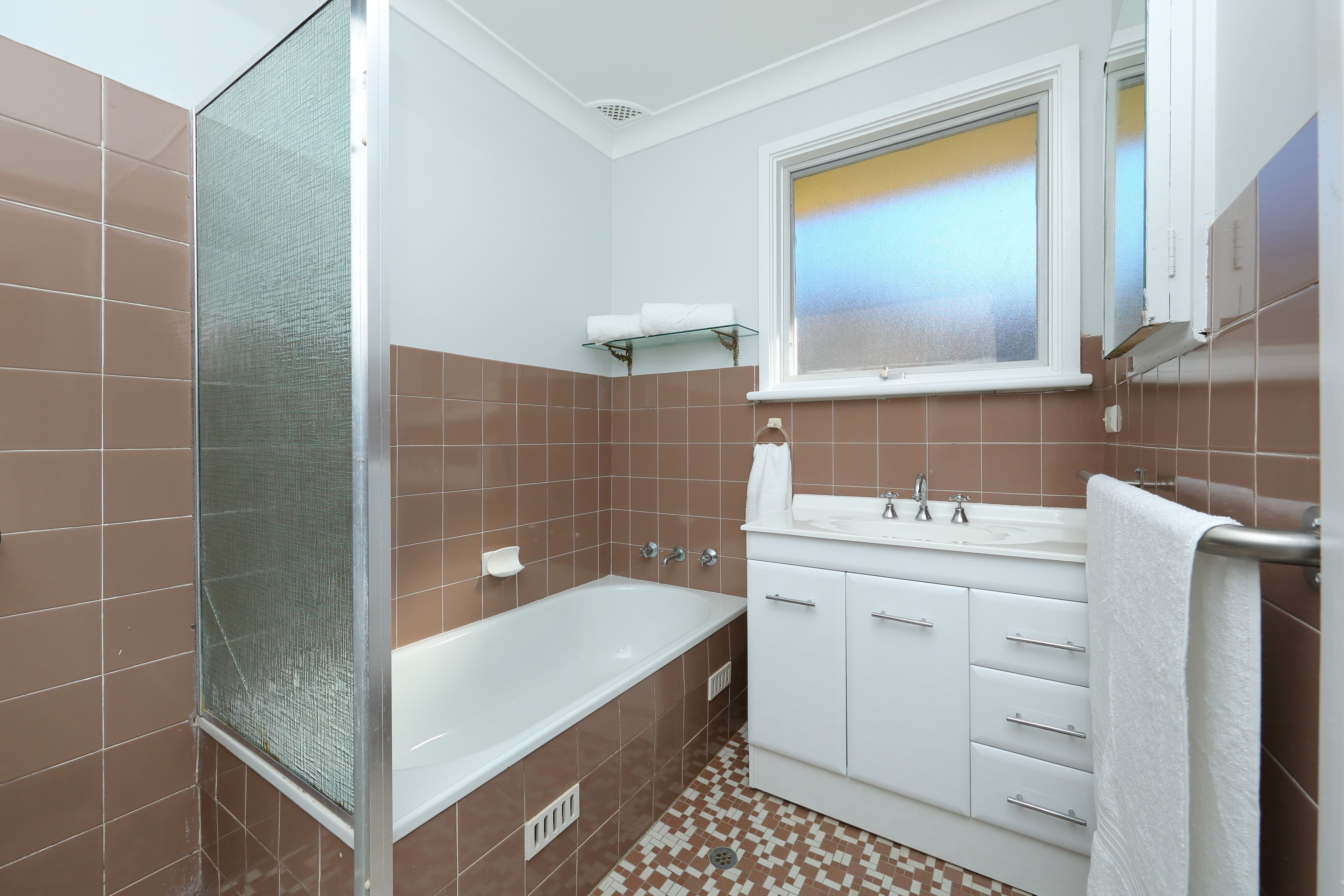 6 David Place, Peakhurst - Thumbnail 6
