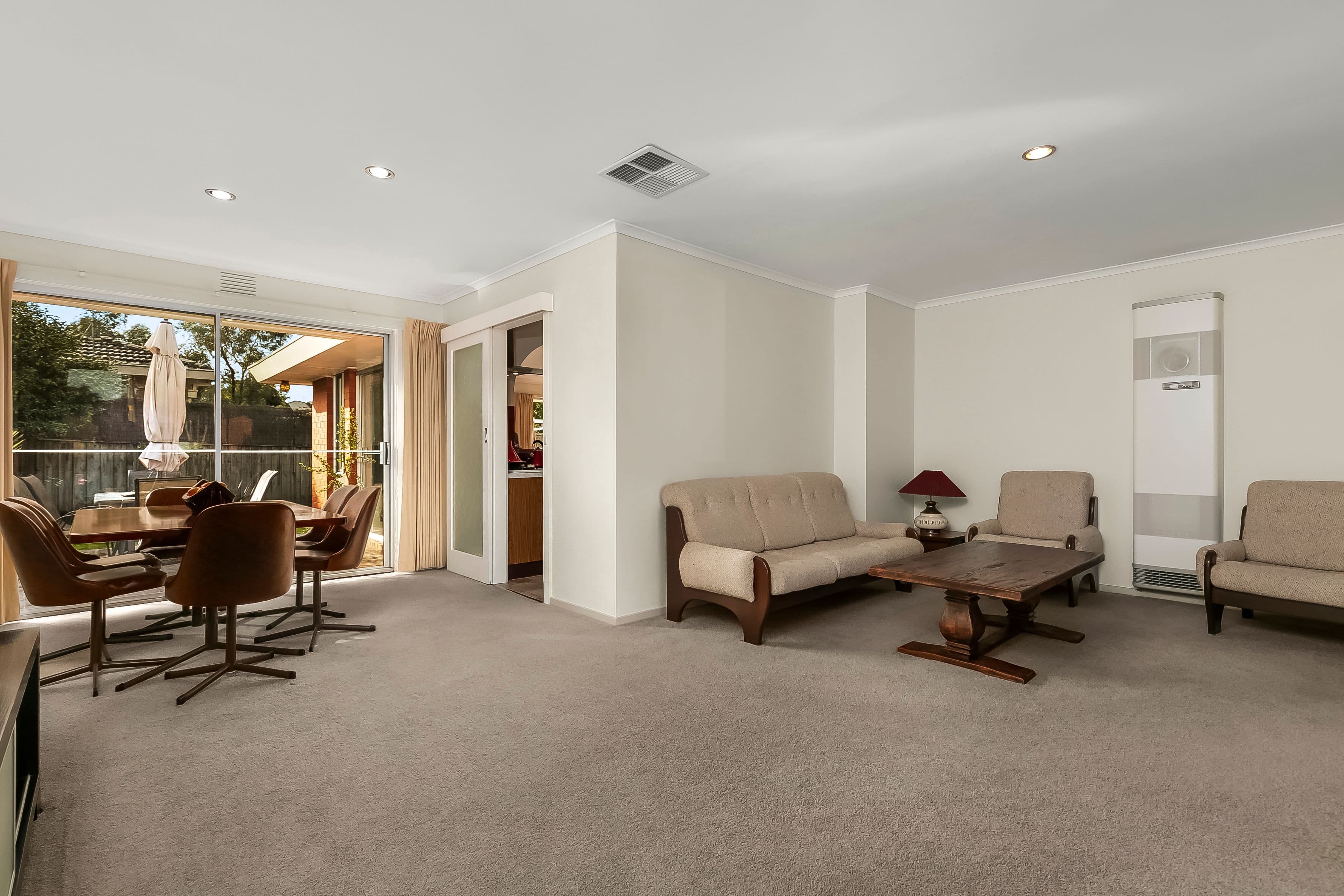25 Blackwood Drive, Wheelers Hill VIC 3150, Wheelers Hill - Thumbnail 3