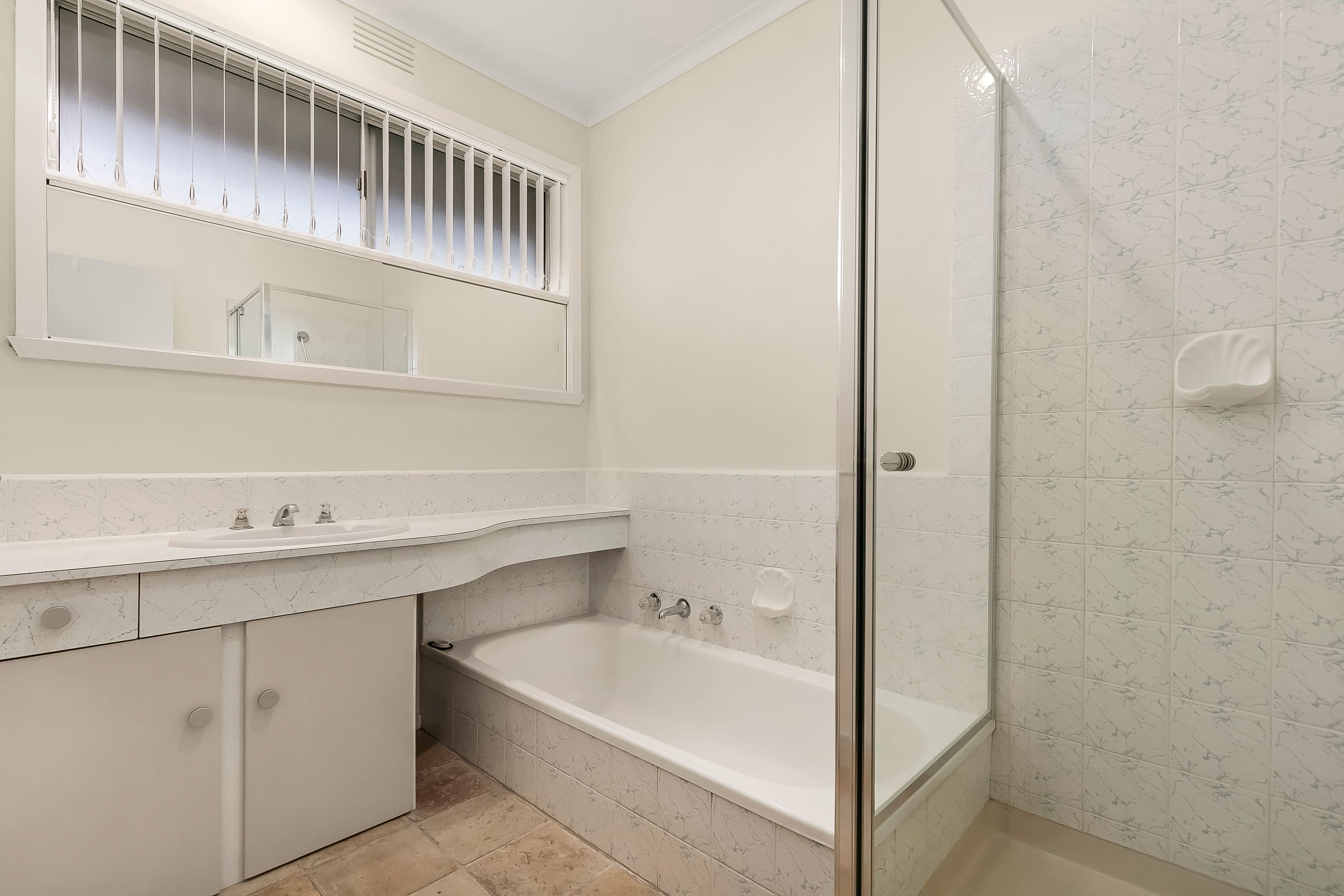 25 Blackwood Drive, Wheelers Hill VIC 3150, Wheelers Hill - Thumbnail 7