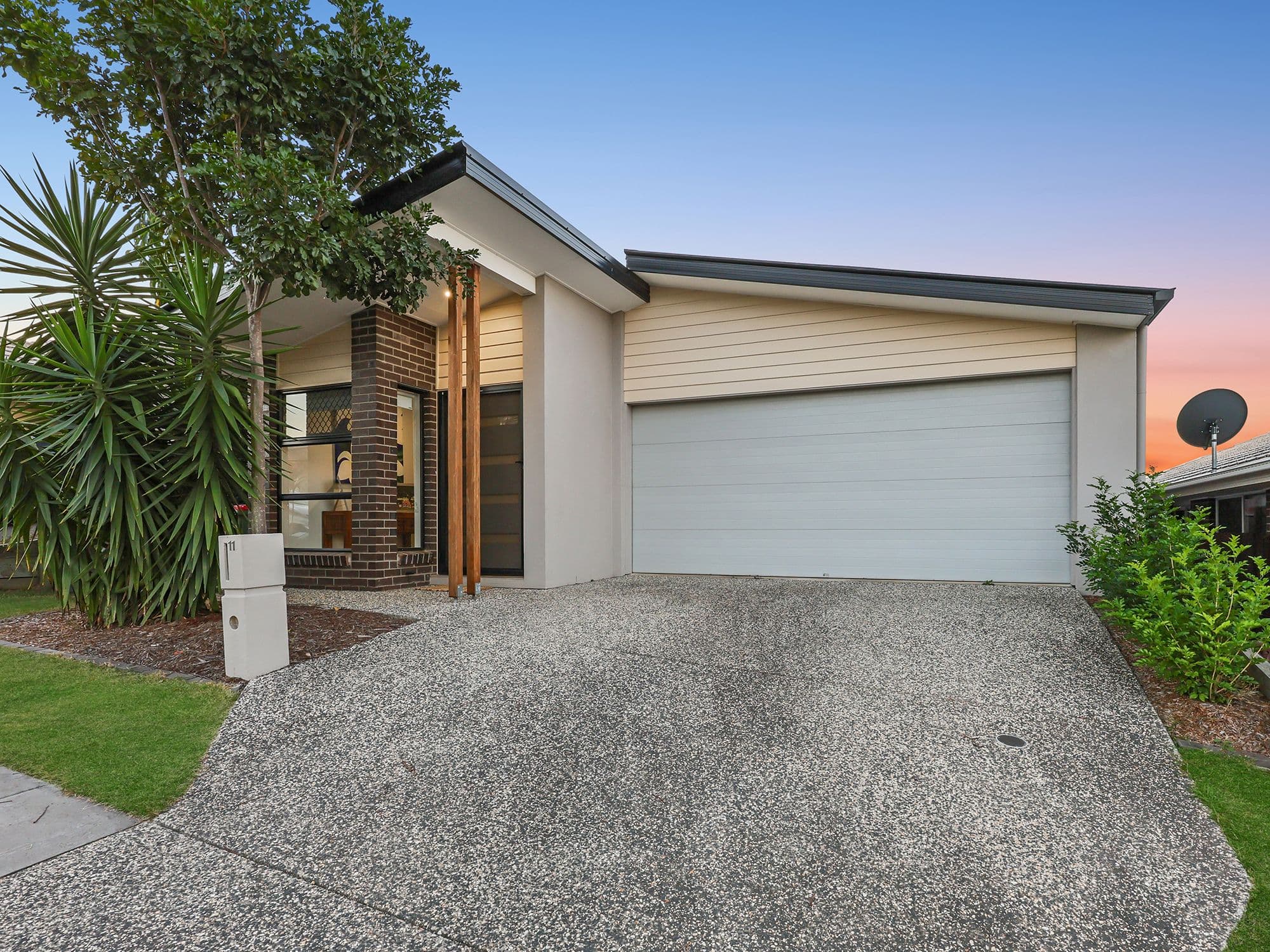 11 Coolah Street, South Ripley QLD 4306, South Ripley - Thumbnail 3