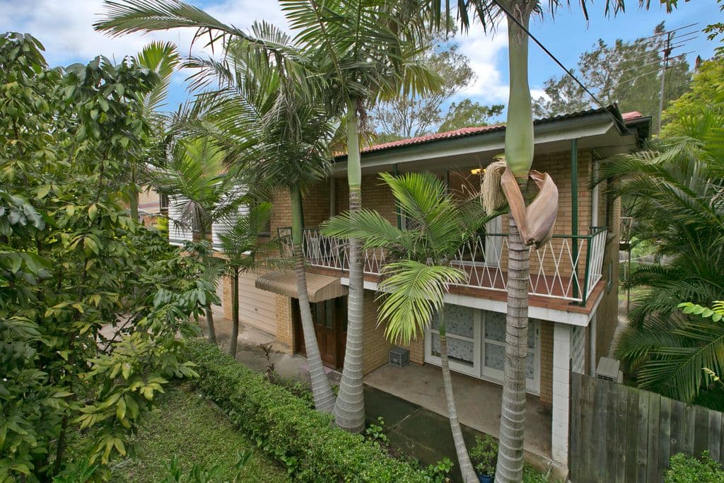 12 Cannes Street, Holland Park West QLD 4121, Holland Park West - Thumbnail 2