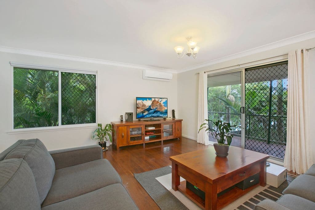 12 Cannes Street, Holland Park West QLD 4121, Holland Park West - Thumbnail 4