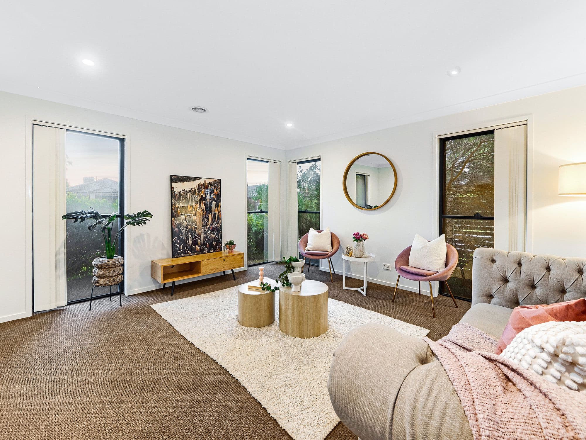 8 Mitta Mitta Street, Clyde North VIC 3978, Clyde North - Thumbnail 3